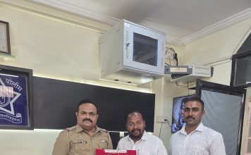 🚨 करमाळा पोलिसांची दमदार कामगिरी! चोरीचा सोन्याचा मुद्देमाल हस्तगत करून फिर्यादींना परत